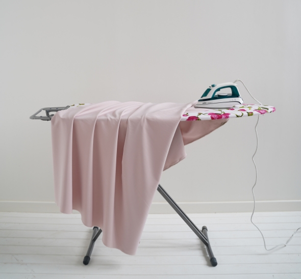 Гладильная доска с подключением к электросети