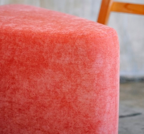 Пуфик треугольный Терракот