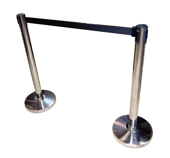 Столбик для ограждения с лентой