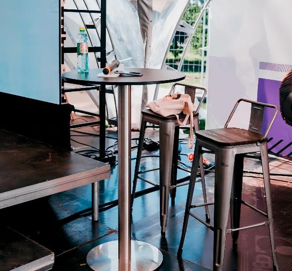 Стол банкетный D70 черный