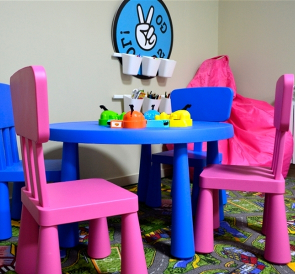 Детский стульчик Mammut розовый