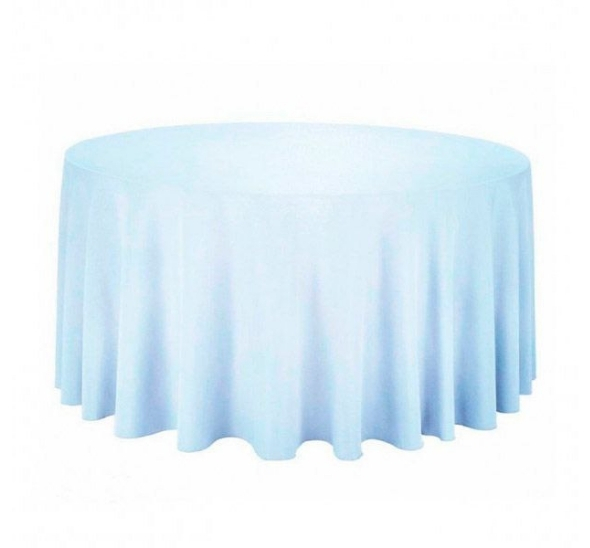 Стол банкетный с белой скатертью