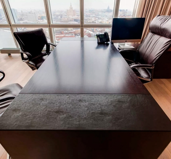 Стол для конференций