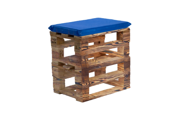 Обожжённый пуфик из паллет