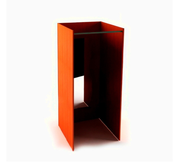 Примерочная кабина цвета дуб