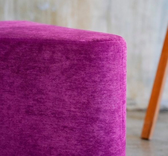 Пуфик треугольный Сиреневый