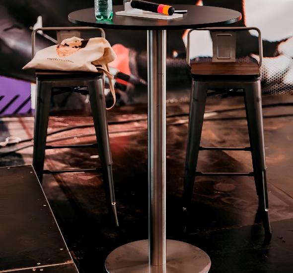 Стол банкетный D70 черный